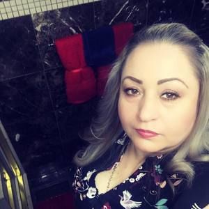 Meet your Posher, Evangelina